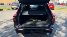 Volvo Xc60 2.0 T8 390 Hybrid Inscription Pro 5dr AWD G tronic Estate